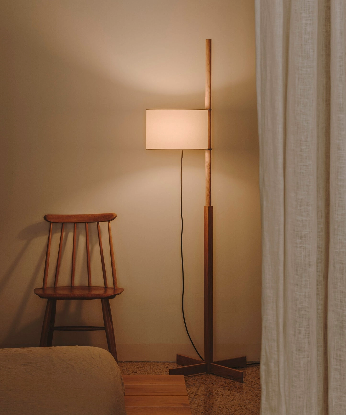Wood Tmm Floor Lamp