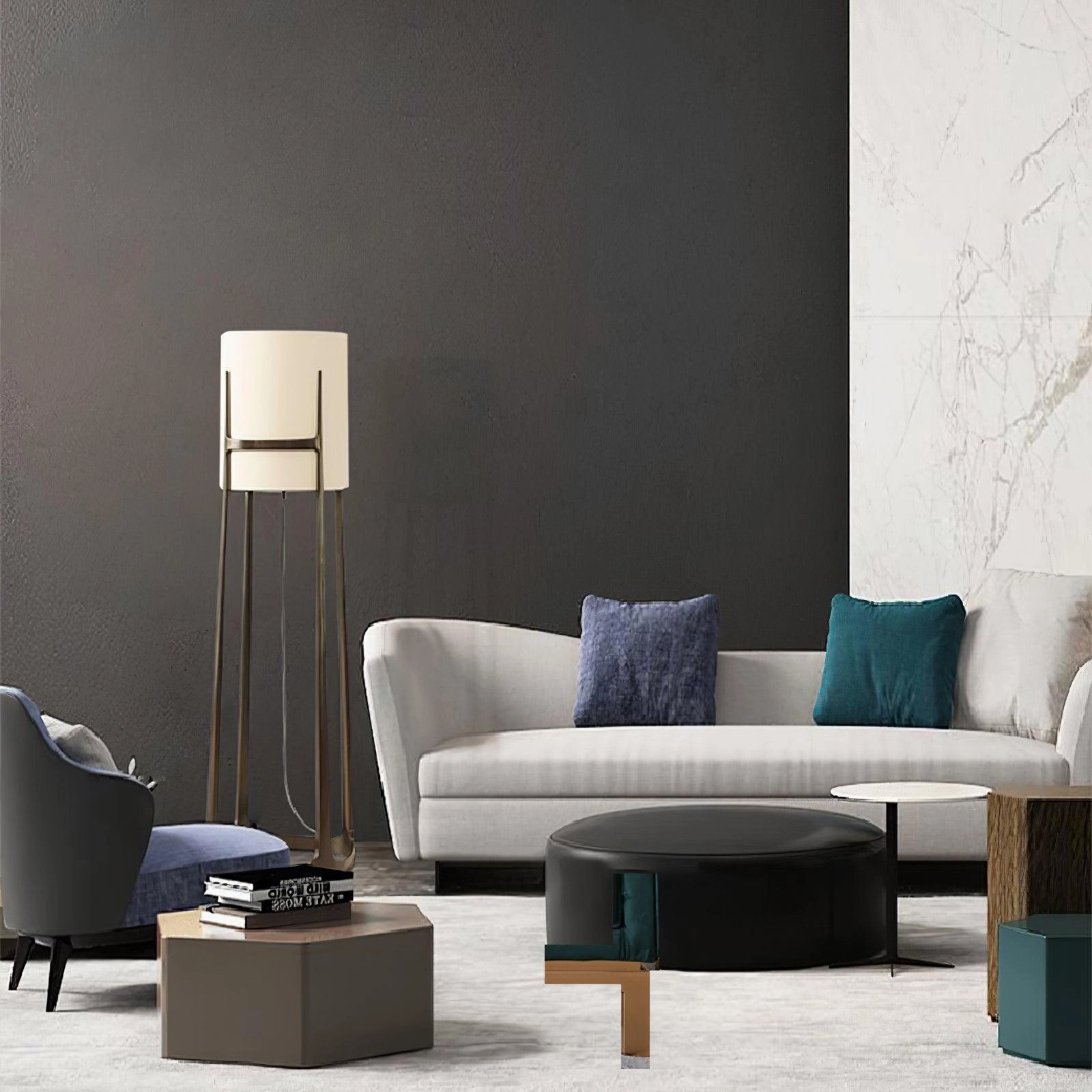 X L 04 Floor Lamp