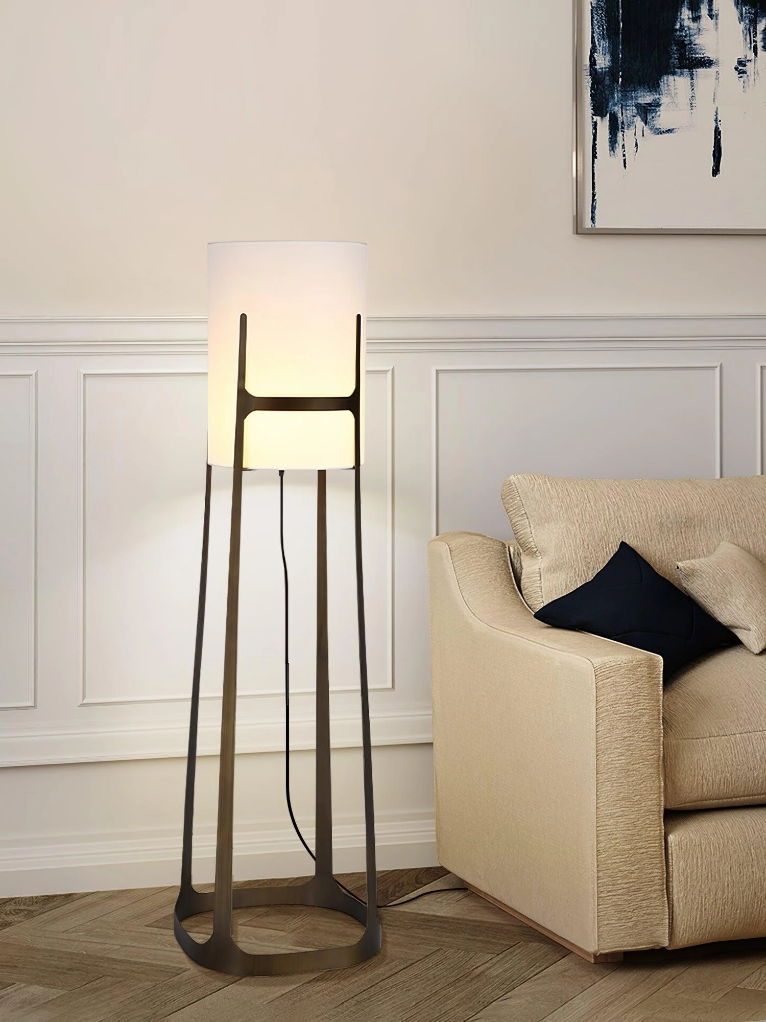 X L 04 Floor Lamp