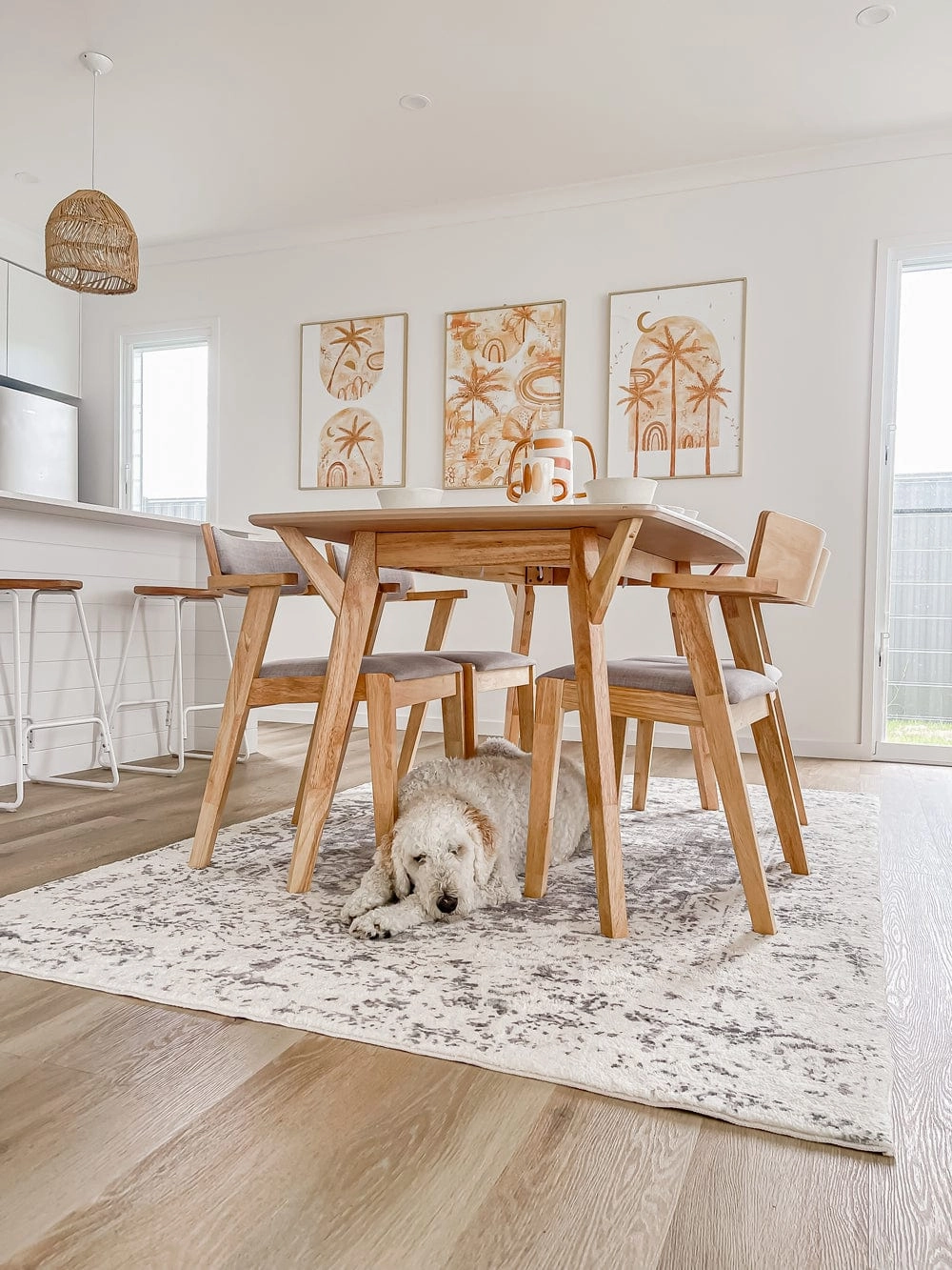 Yelina Cream and Grey Distressed Washable Rug