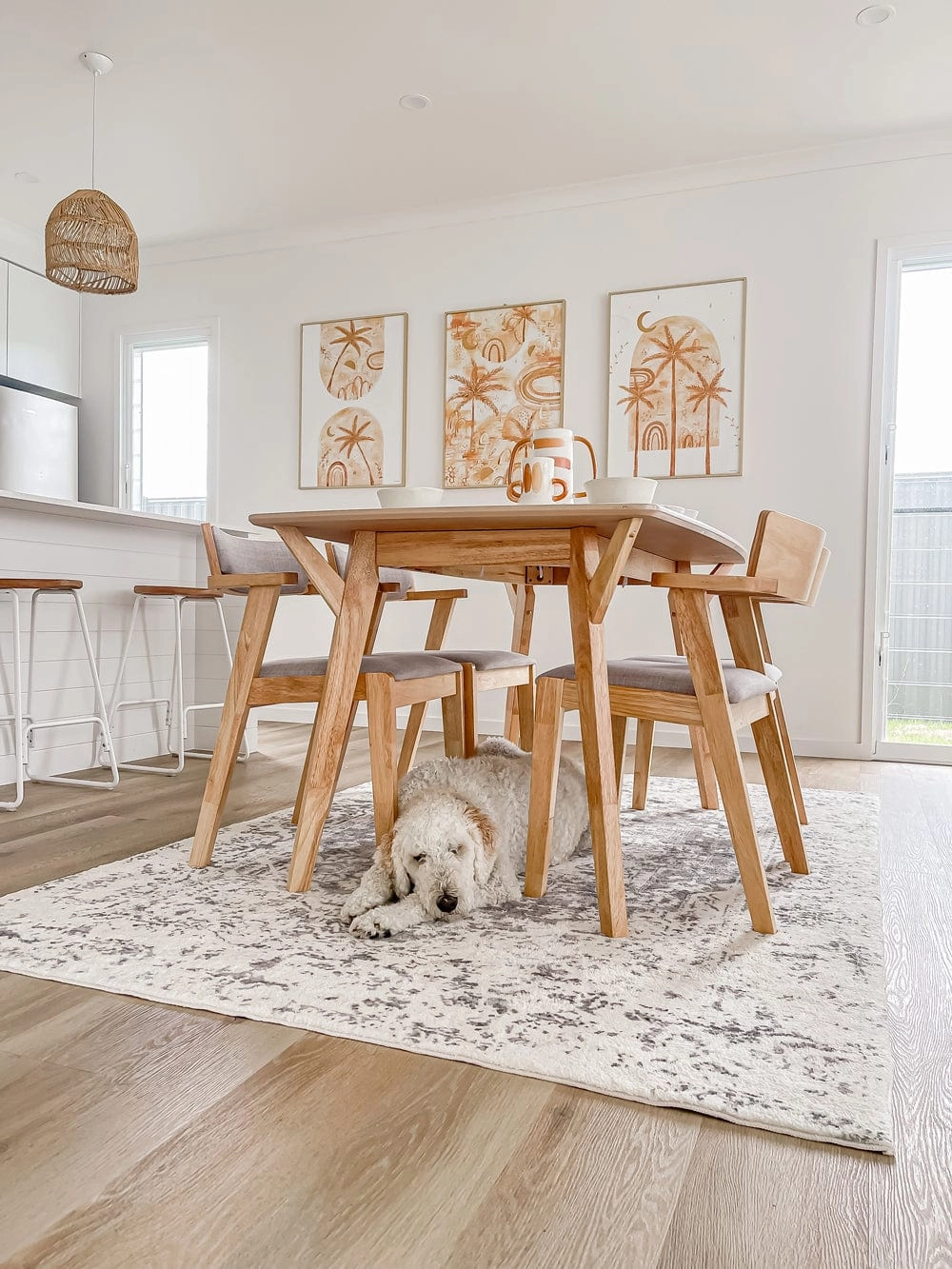 Yelina Cream and Grey Distressed Washable Rug