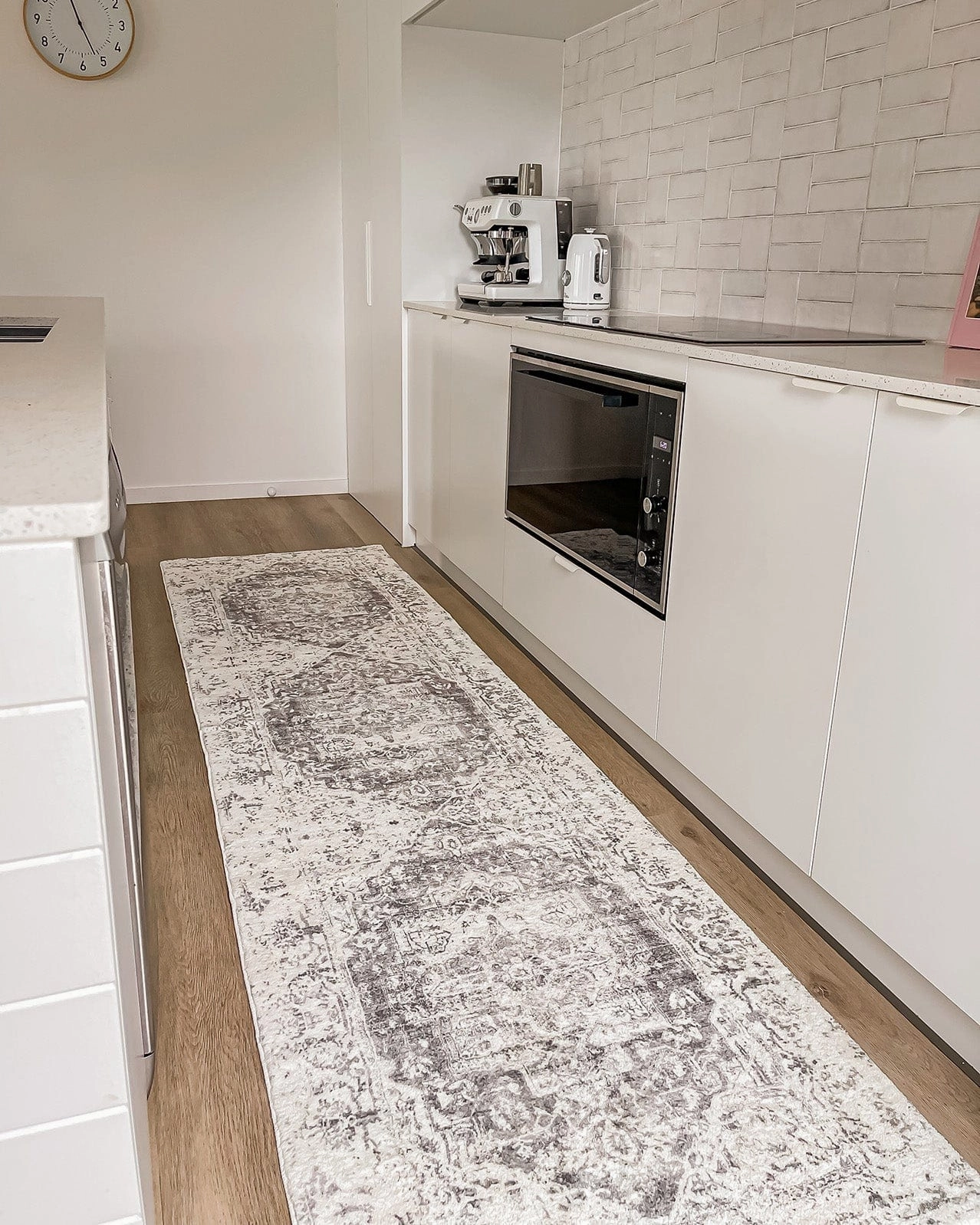 Yelina Cream and Grey Distressed Washable Runner Rug