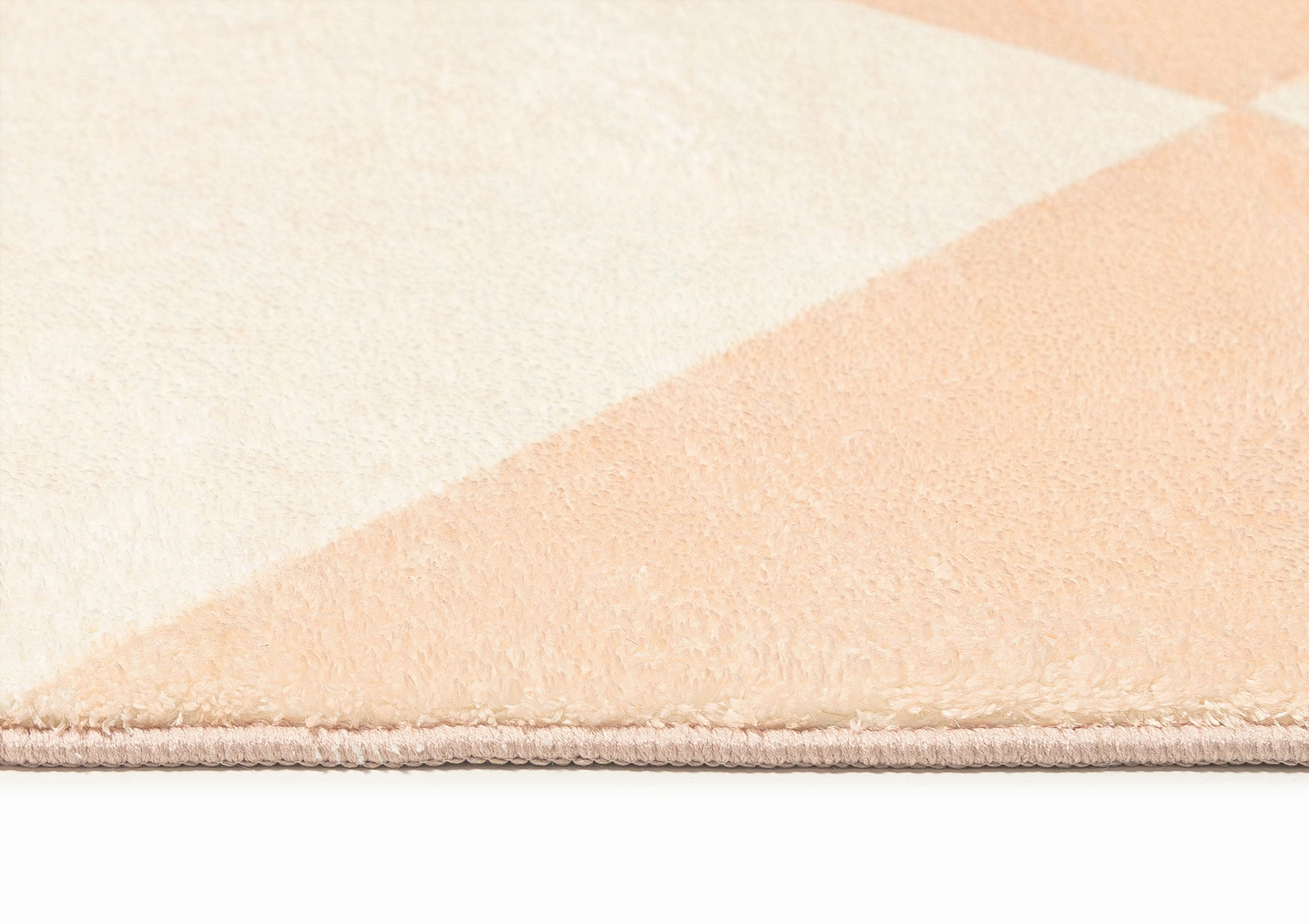 Yumi Peach Cream Checkered Washable Rug