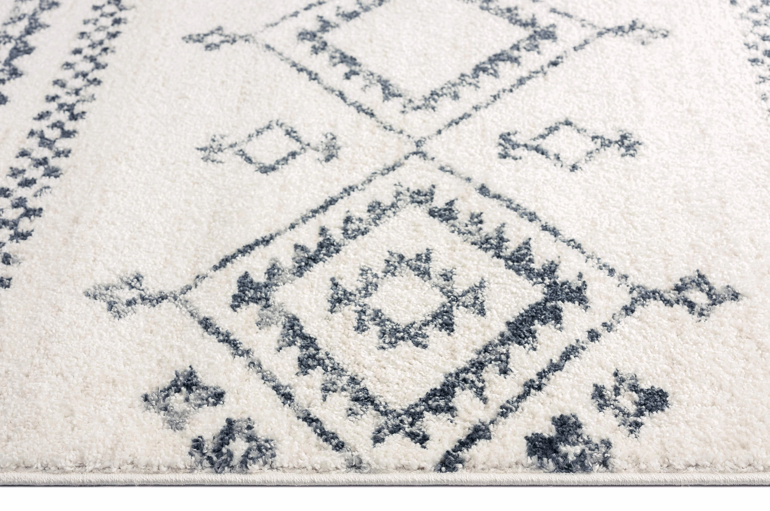 Zita Dark Grey and Ivory Diamond Tribal Rug *NO RETURNS UNLESS FAULTY